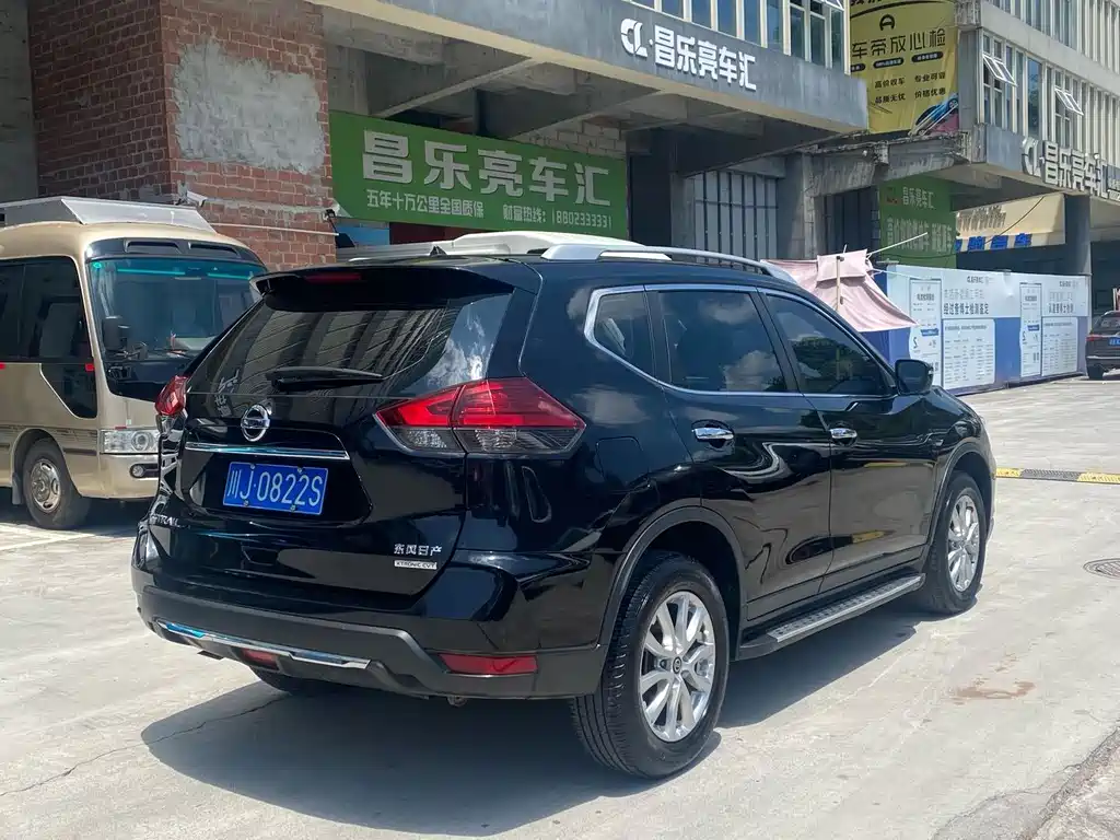 Nissan X-Trail — миниатюра 7