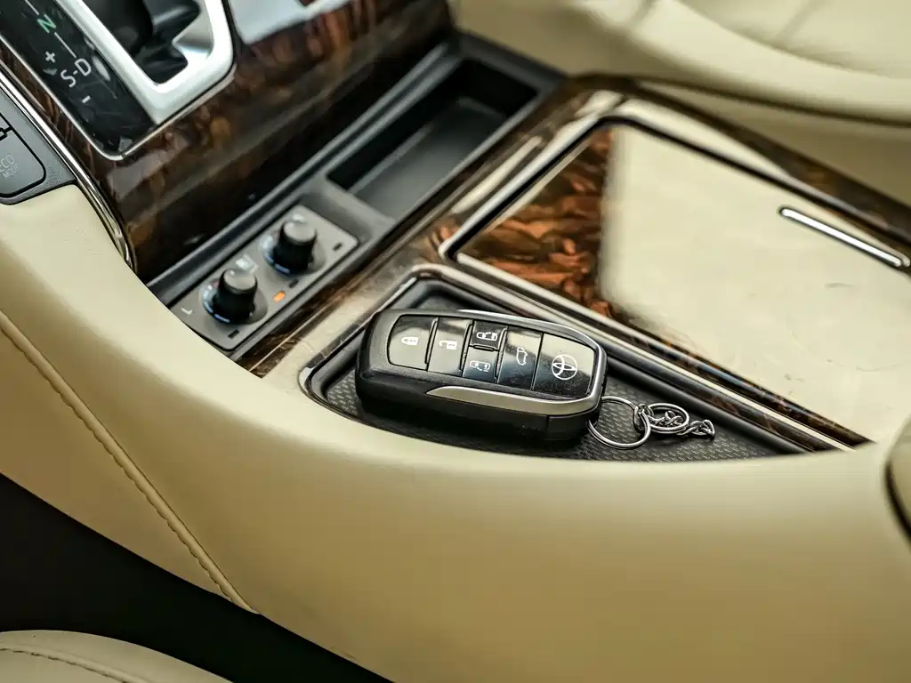 Toyota Alphard 2019 2.5L Luxury