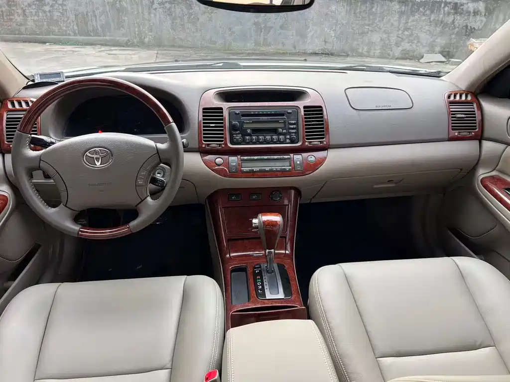 Toyota Camry 05 2.4L AT