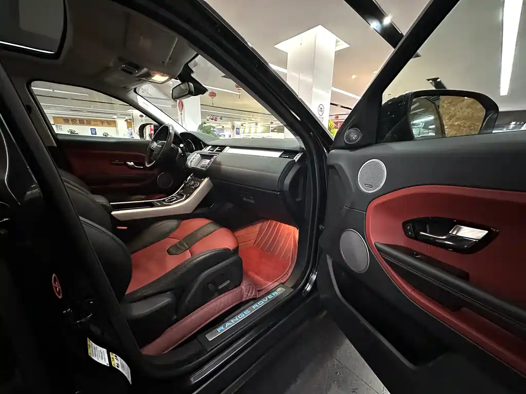 Land Rover Evoque (Import) — миниатюра 24