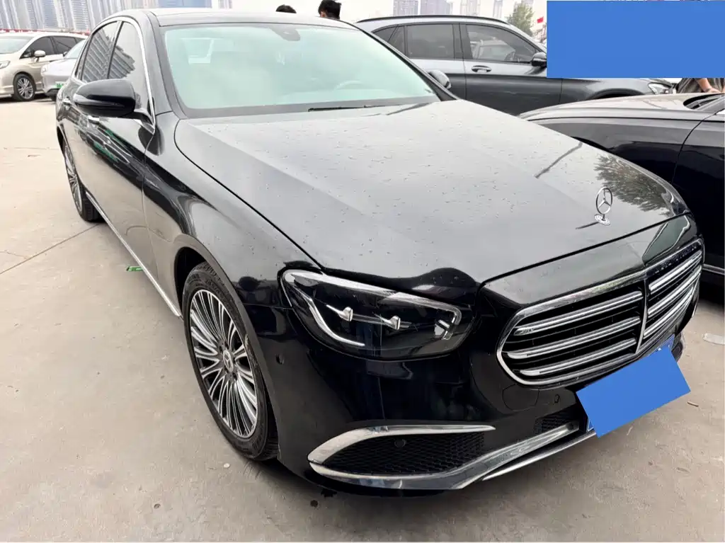 Mercedes-Benz E-Class — миниатюра 2