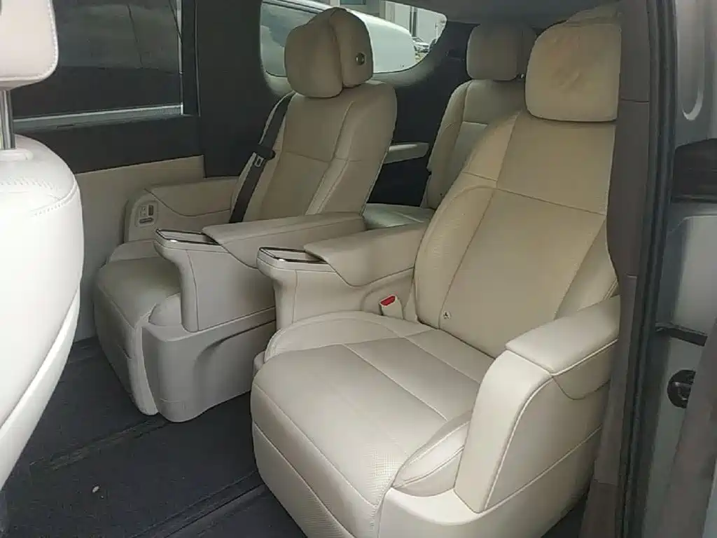 Li Auto Li MEGA — миниатюра 17