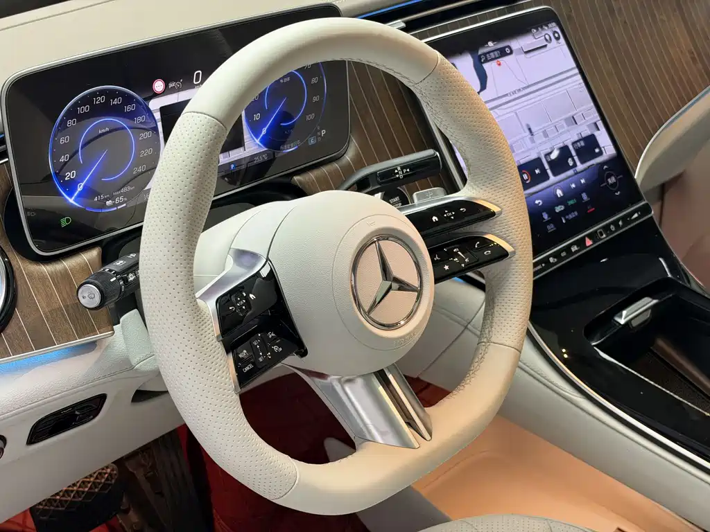 Mercedes-Benz EQE SUV — миниатюра 4