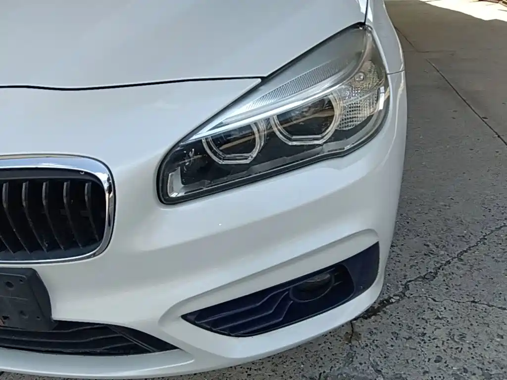 BMW 2 Series Active Tourer — миниатюра 24
