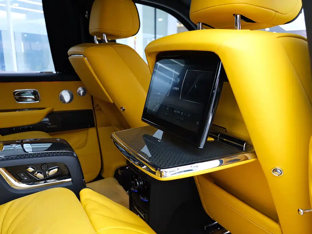 ROLLS-ROYCE CULLINAN