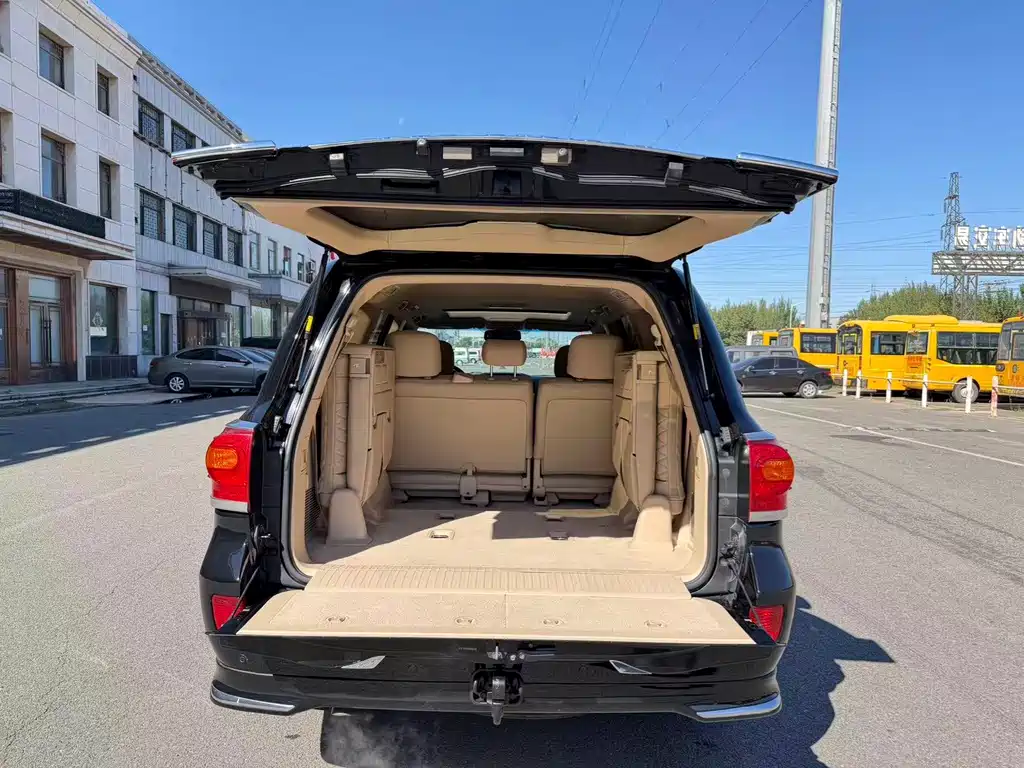 Toyota Land Cruiser — миниатюра 7