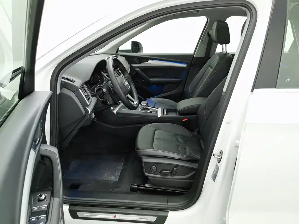 Audi Q5L — миниатюра 10