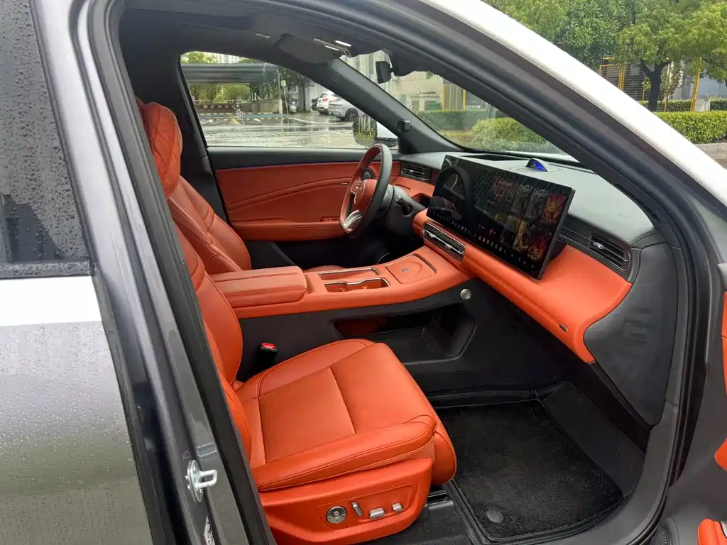 Hongqi Красный флаг HS6 PHEV — миниатюра 15