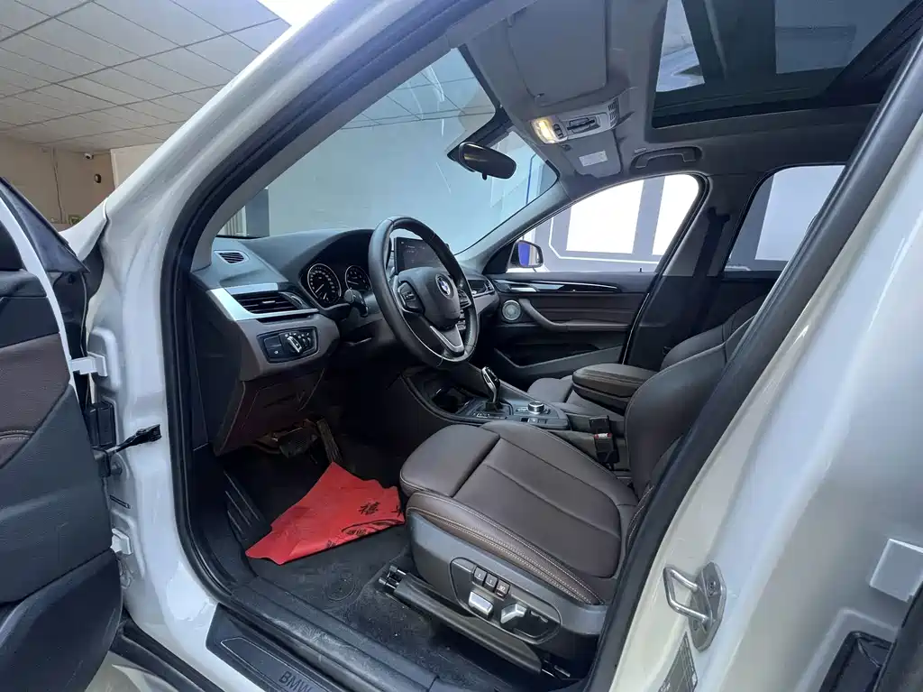 BMW X1 — миниатюра 7