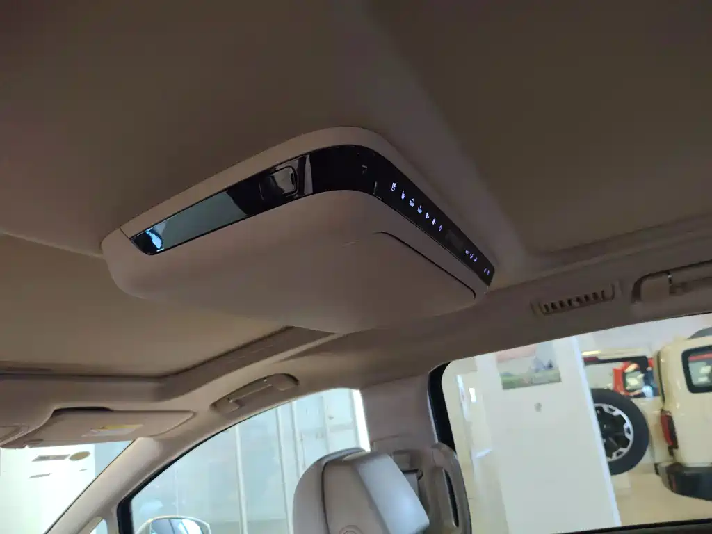 Buick GL8 Hybrid — миниатюра 24