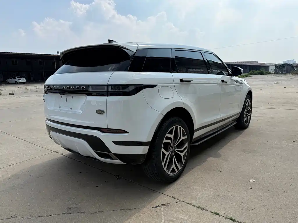 Land Rover Evoque PHEV — миниатюра 9