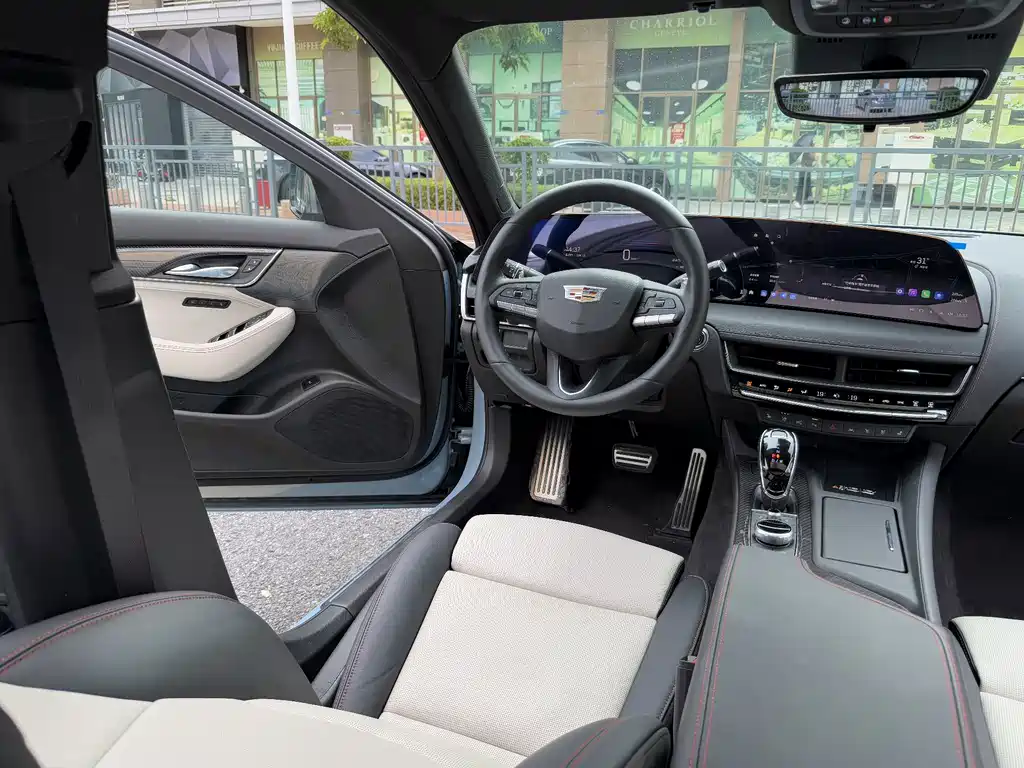 Cadillac CT5 — миниатюра 28