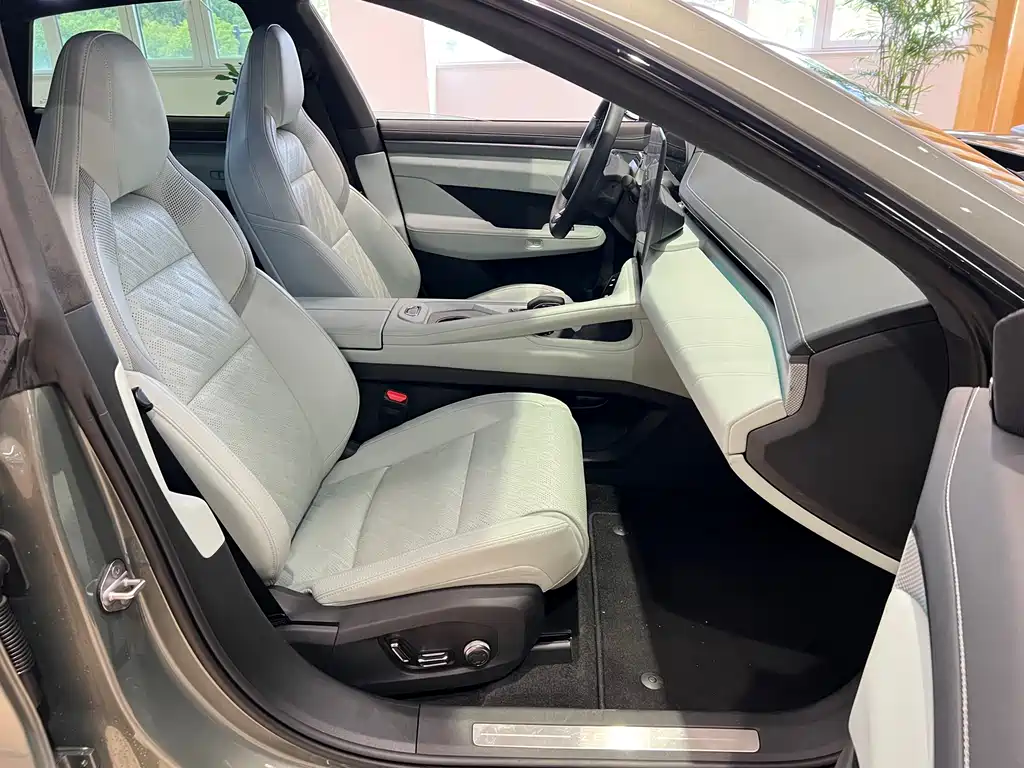 ZEEKR EXTREME KRYPTON 001