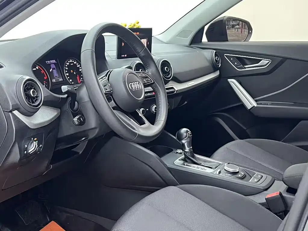 Audi Q2L — миниатюра 5