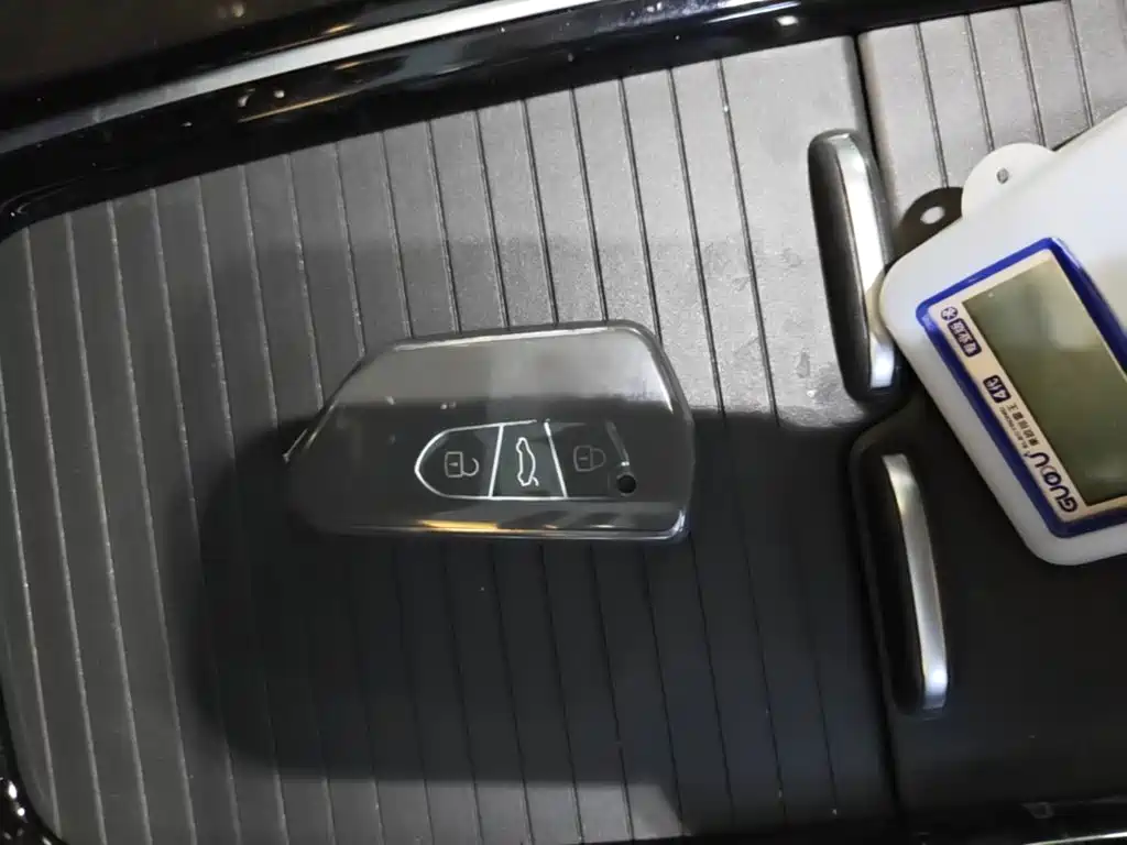 Volkswagen ID.4 X — миниатюра 9