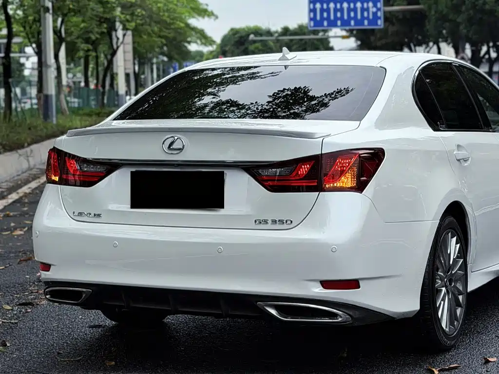 Lexus GS — миниатюра 6