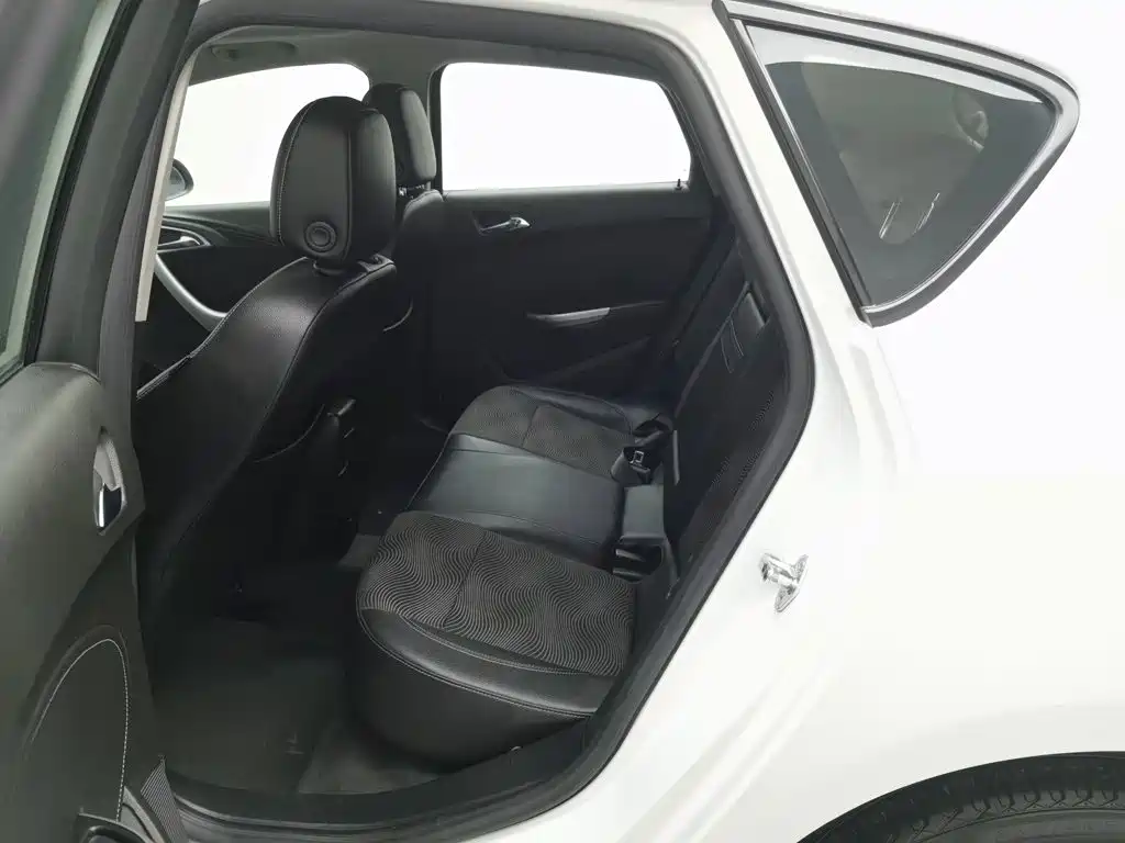Buick Excelle — миниатюра 15