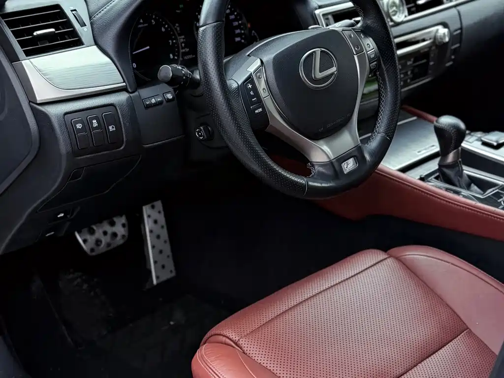 Lexus GS — миниатюра 12