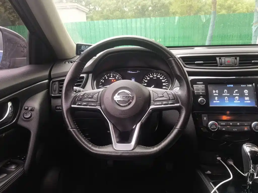 Nissan X-Trail — миниатюра 11