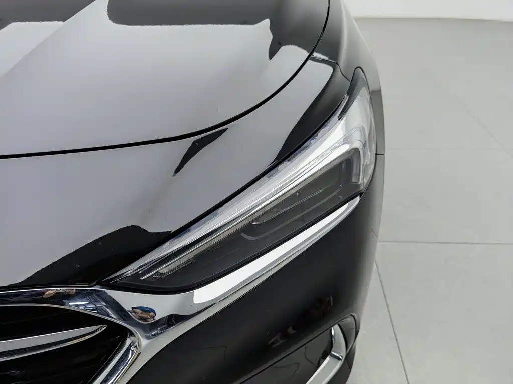 Buick LaCrosse — миниатюра 7