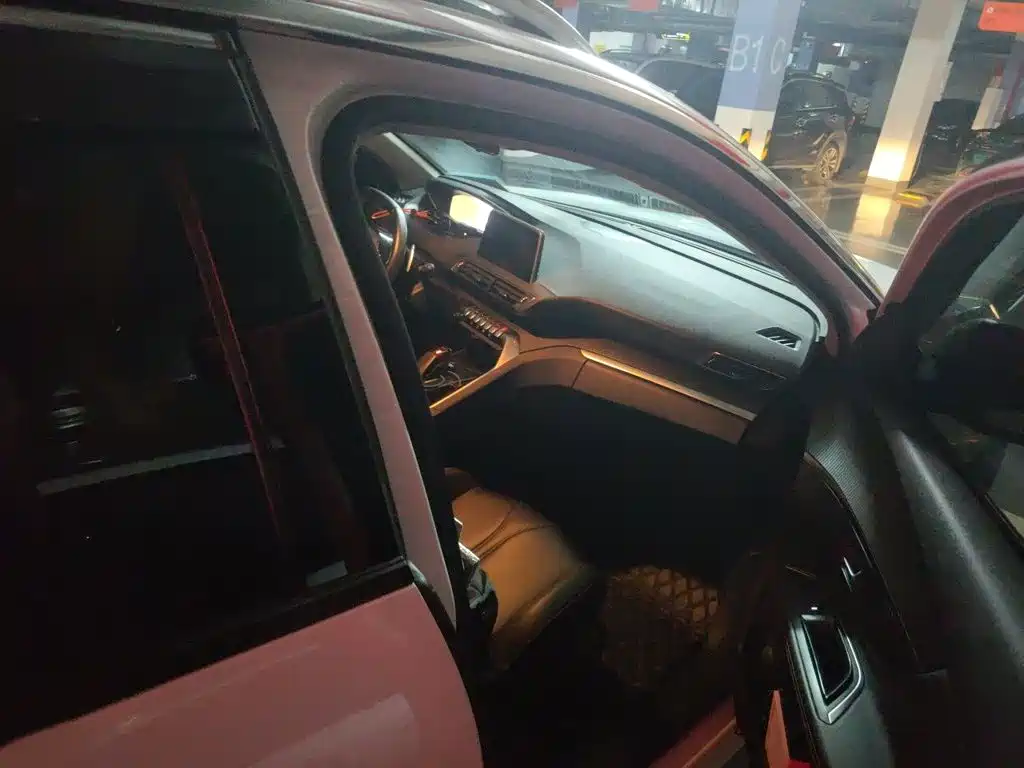 Peugeot 4008 — миниатюра 18