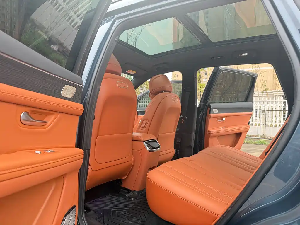 AITO ASK THE WORLD M7