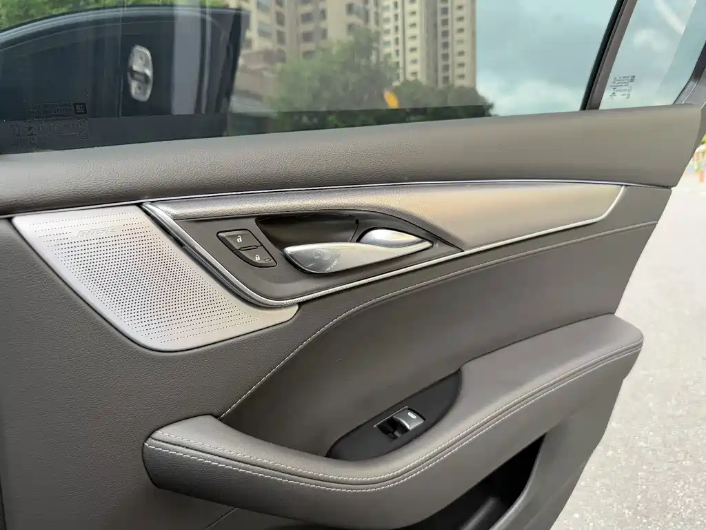 Cadillac CT5 — миниатюра 29