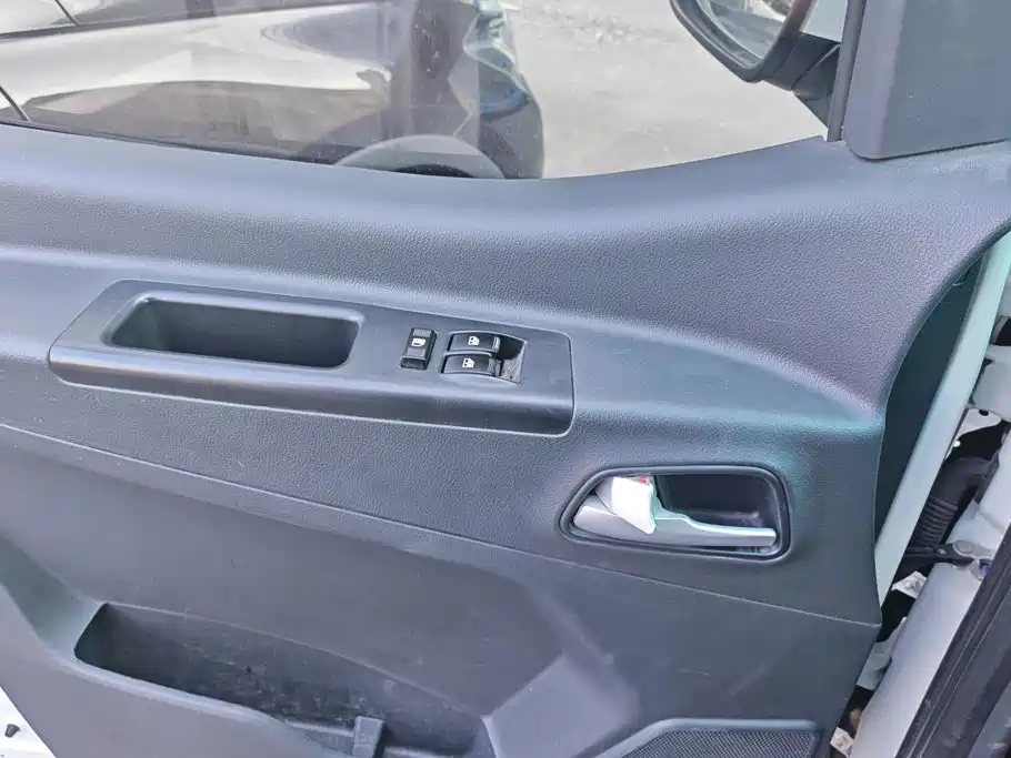 JAC Refine Refine M3 — миниатюра 7