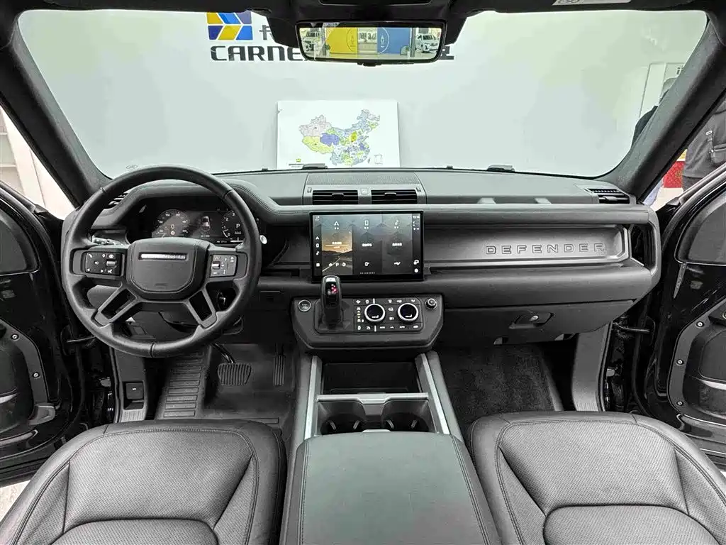 Land Rover Defender — миниатюра 11