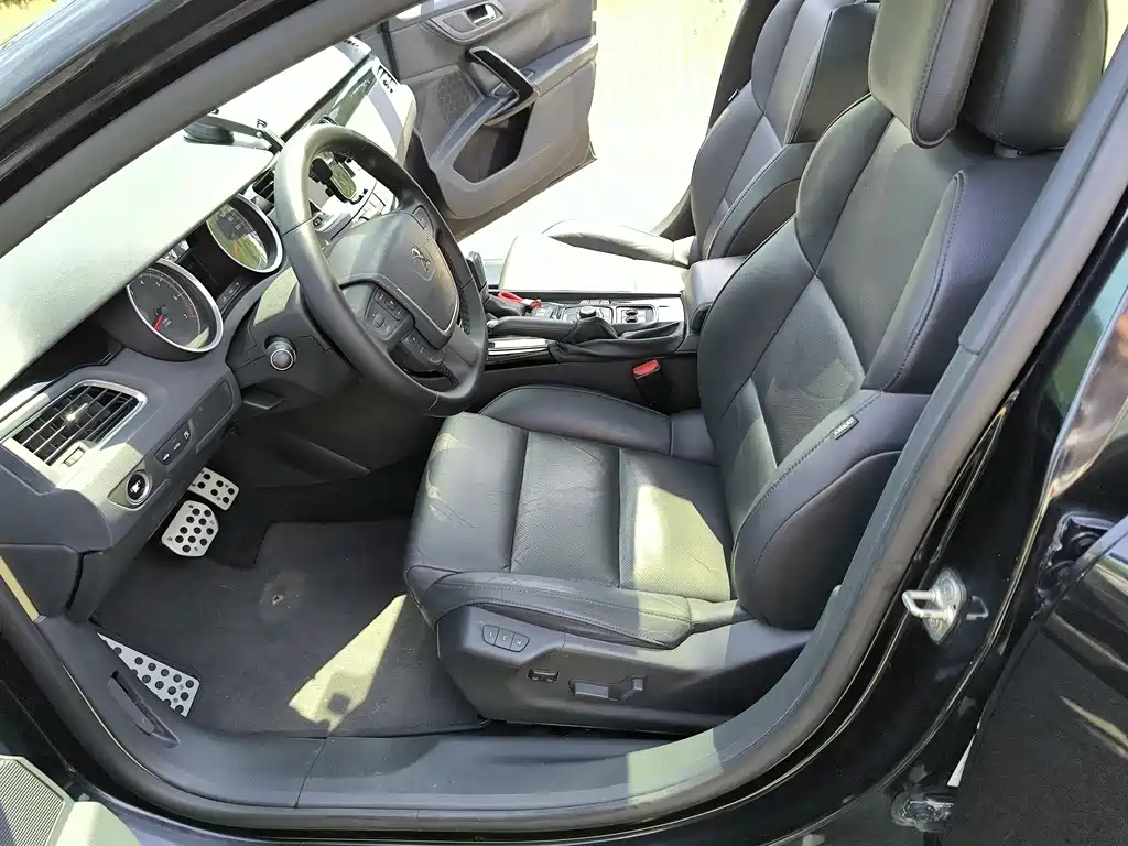 Peugeot 508 2012 2.3L