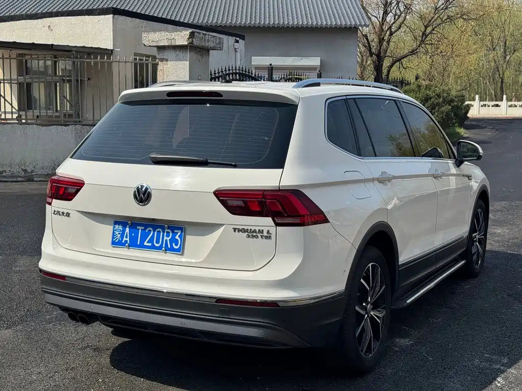 Volkswagen Tiguan L L 2019 330TSI AT Luxury VI