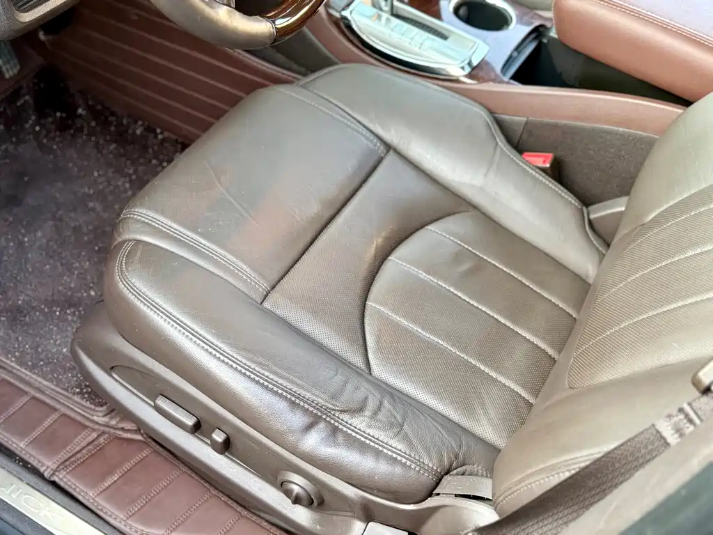 Buick Enclave — миниатюра 14