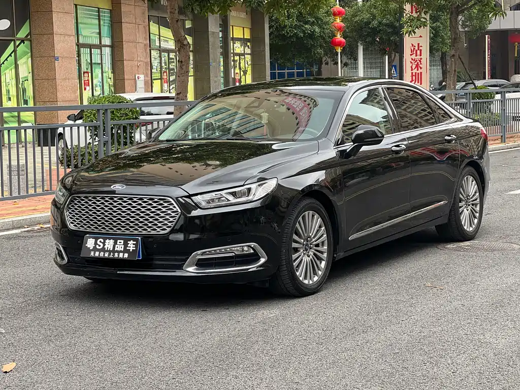 Ford Taurus 2017
