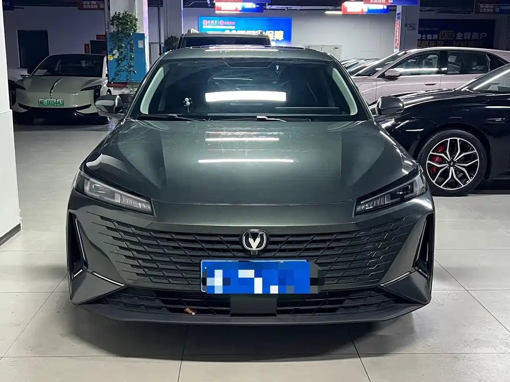 Changan Yida — миниатюра 2