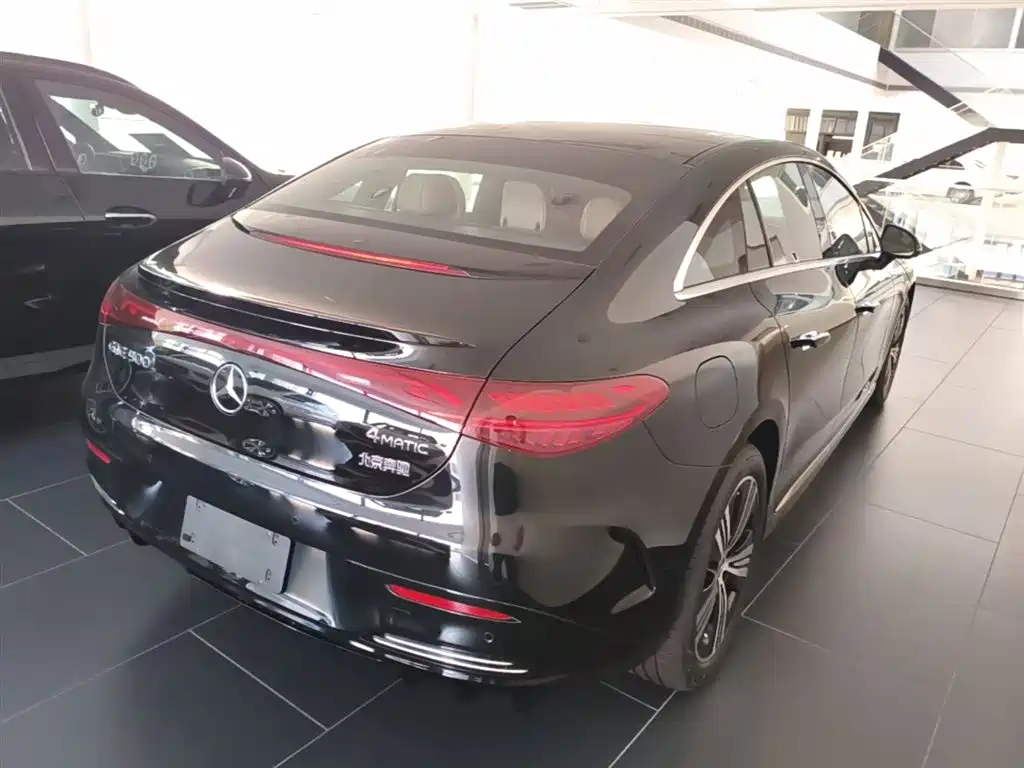Mercedes-Benz EQE 2025 500 4MATIC