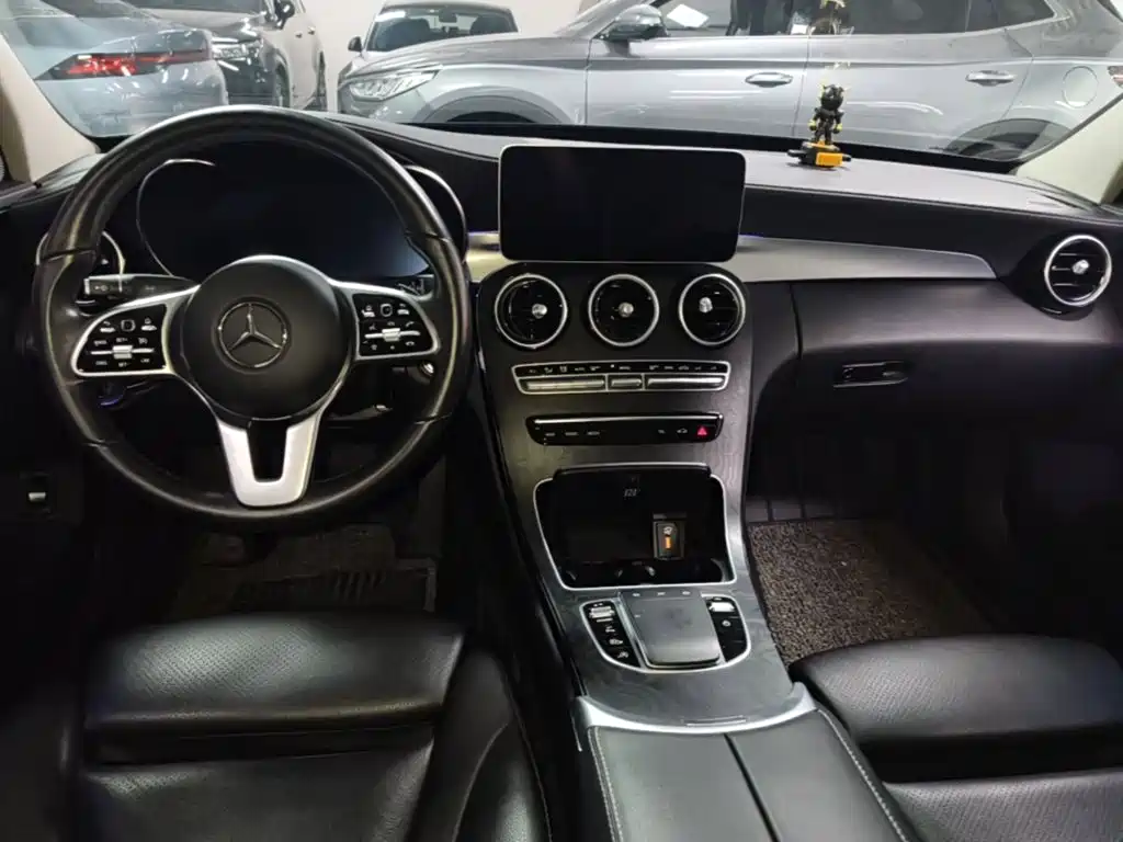 Mercedes-Benz C-Class — миниатюра 10