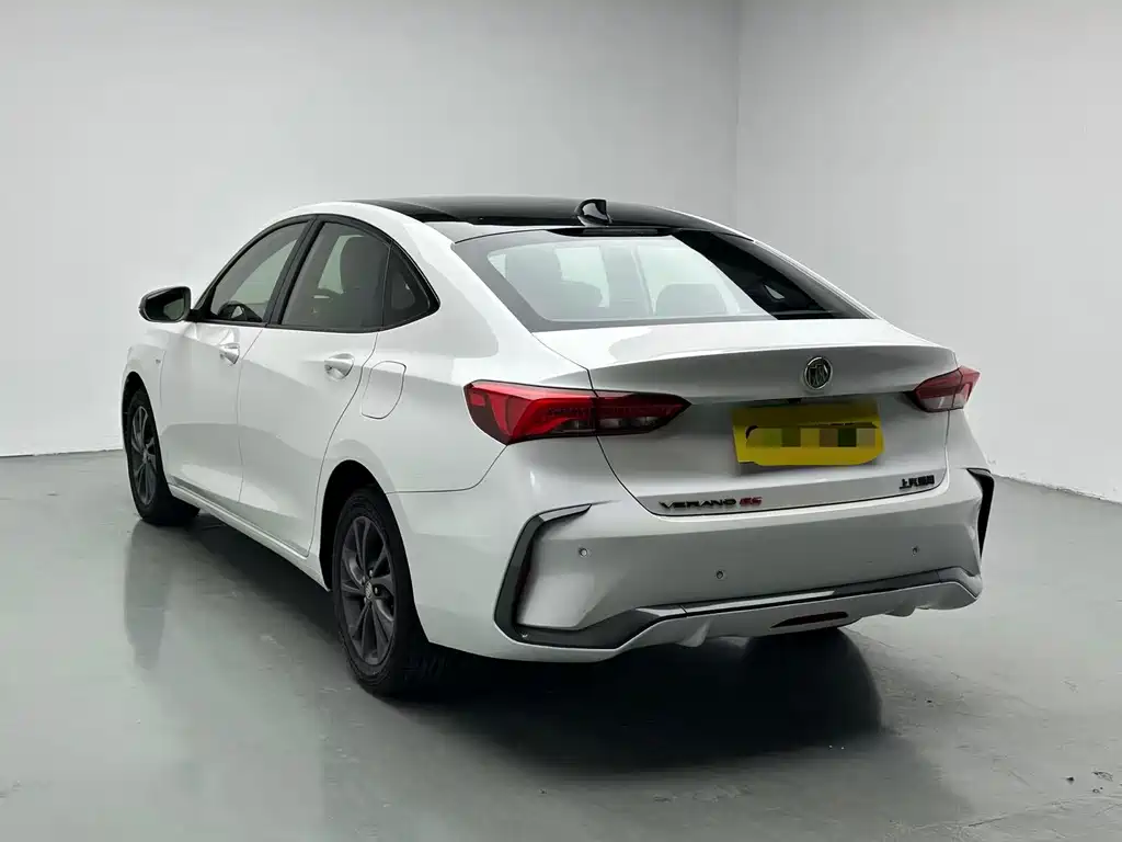 Buick Verano — миниатюра 7