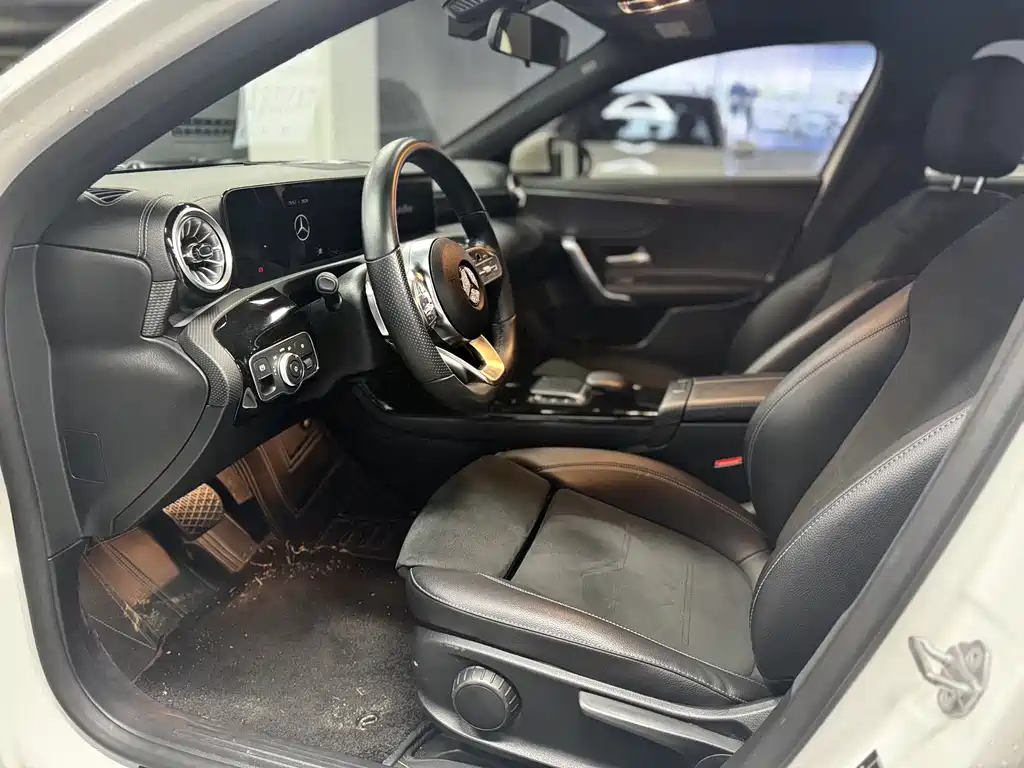 Mercedes-Benz A-Class A 2022 A 200 L Sport Fashion