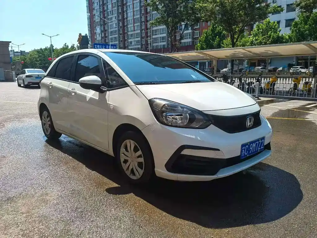Honda Fit — миниатюра 5