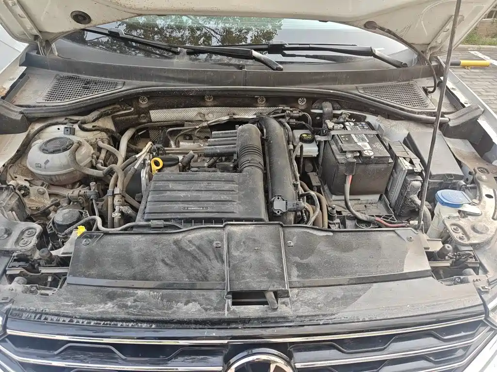 Volkswagen T-Roc — миниатюра 21