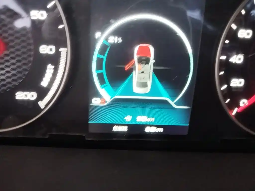 BYD Qin NEV — миниатюра 12