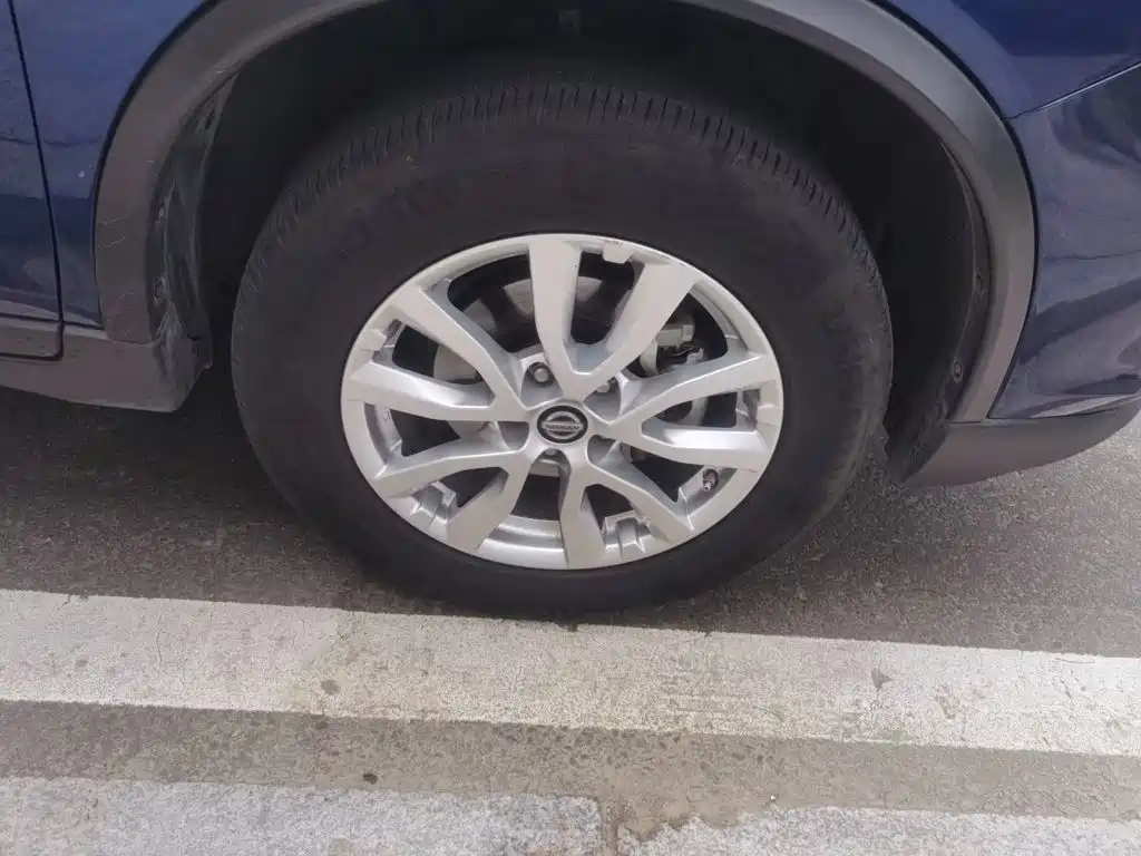 Nissan X-Trail — миниатюра 8