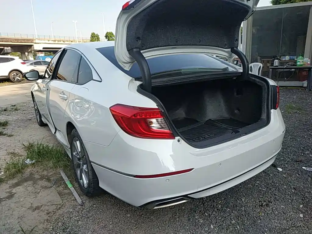 Honda Accord — миниатюра 5