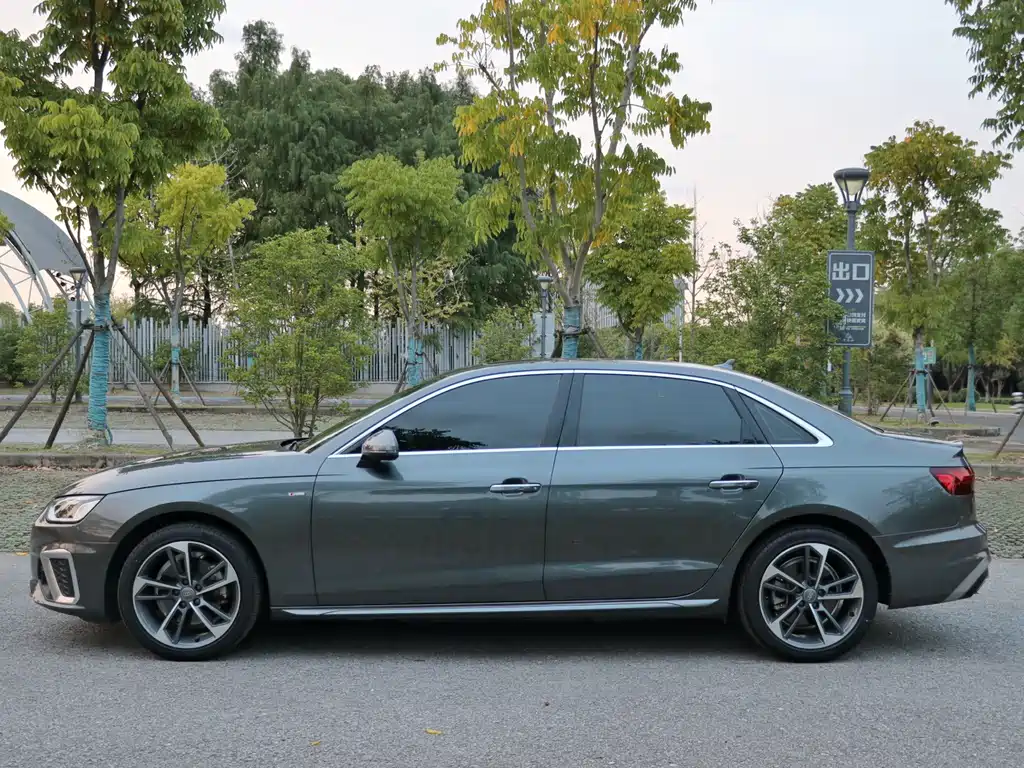 Audi A4L — миниатюра 4