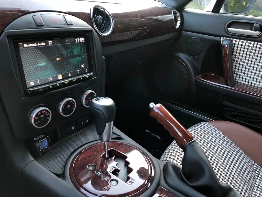 Mazda MX-5 — миниатюра 11