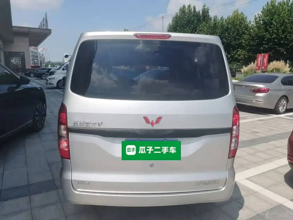 Wuling Hongguang V — миниатюра 6