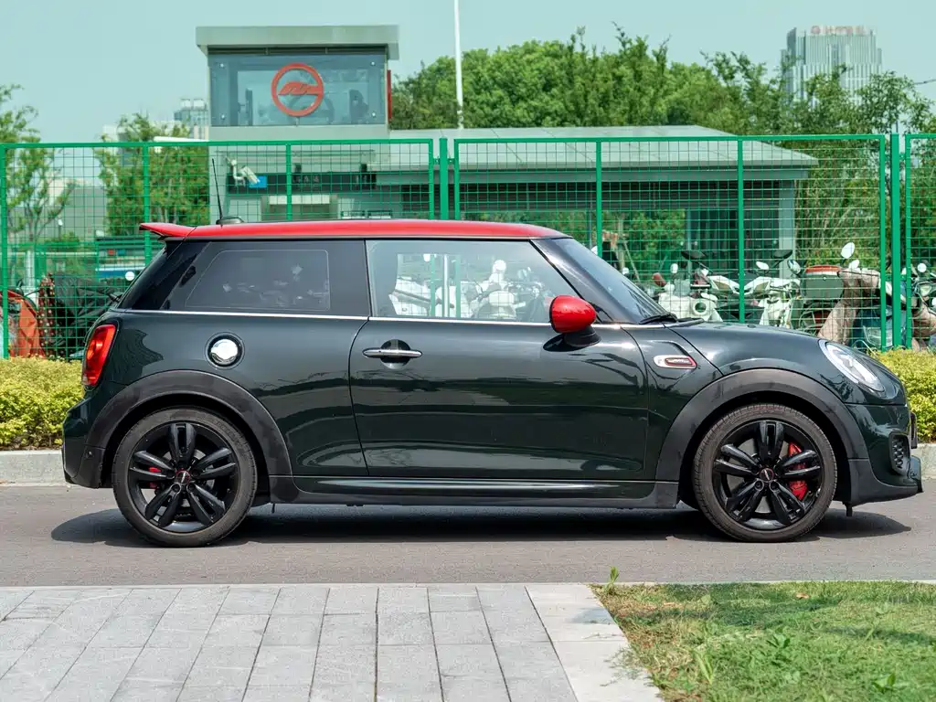 Mini JCW 2017 2.0T JOHN COOPER WORKS