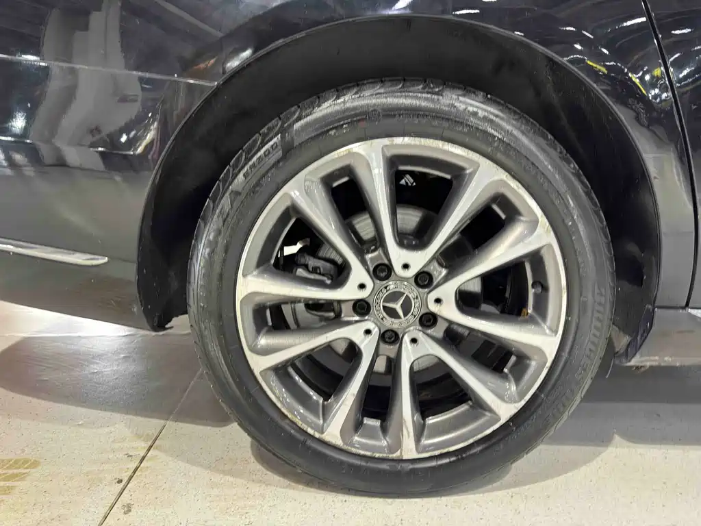 Mercedes-Benz E-Class — миниатюра 22