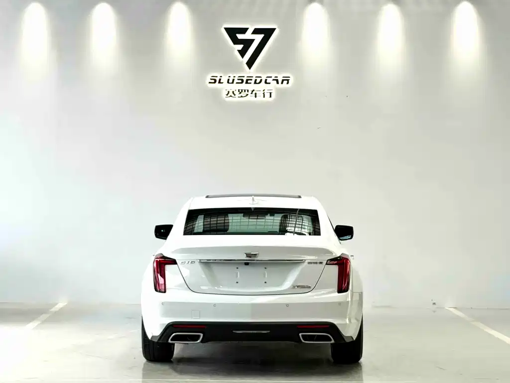 Cadillac CT5 2023 28T