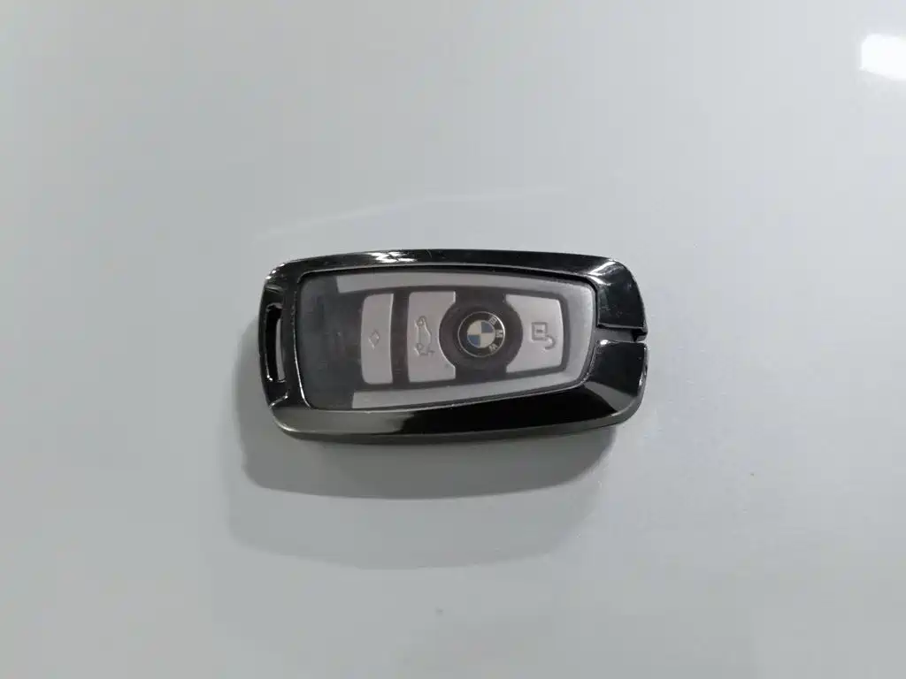 BMW 5 Series — миниатюра 19